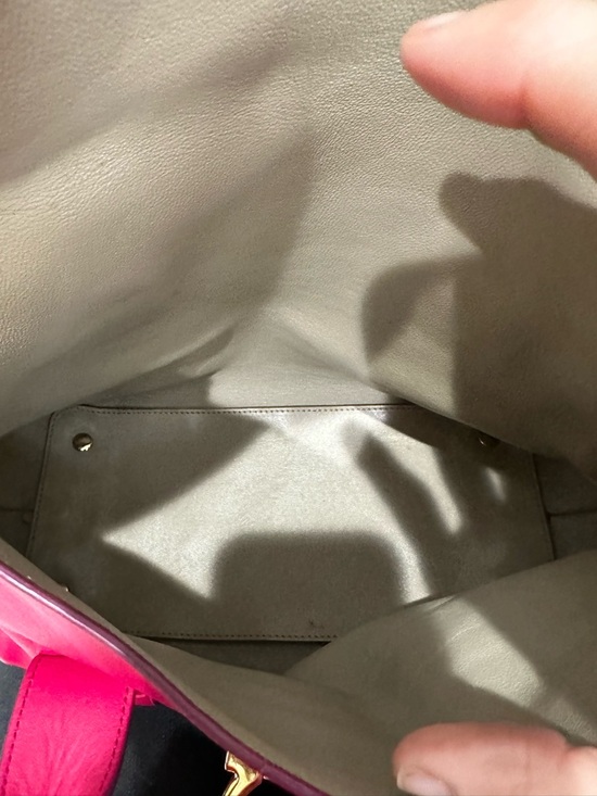 Salvatore Ferragamo Gancini Lock Satchel – Fuchsia Leather with COA - Picture 13 of 13